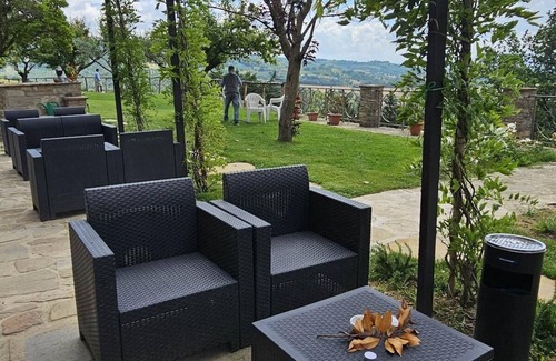 Castel d'Arno Apartment | APARTMENT: TWO-ROOM APARTMENT WITH PRIVATE COURTYARD AND INDEPENDENT ENTRANCE 3/4 places