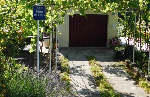 Bribir Apartment | Apartment Varelija