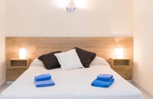 Almadraba-Canyelles Apartment | Apartment Velazquez-3 by Interhome