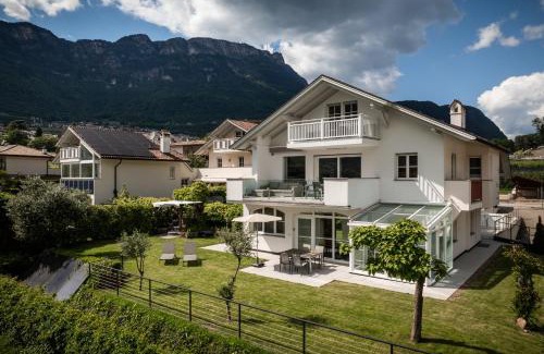 Caldaro Sulla Strada del Vino Apartment | Apartment Villa Laurin