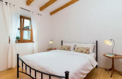 Stifanici Apartment | Apartment Villa Sand-2 by Interhome