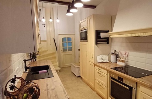 Johannisberg Apartment | Apartment 'Weinbergsblick' with Private Terrace, Private Garden and Balcony