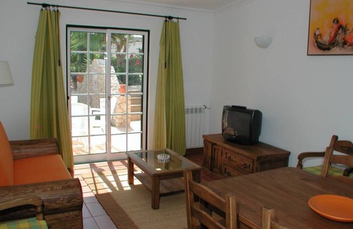 Odiaxere Apartment | Apartment with 2 bedrooms on a beautiful plot with pool near the sea