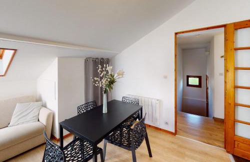 Annecy-le-Vieux Apartment | Apartment with 2 bedrooms for 4 people in Annecy-le-Vieux