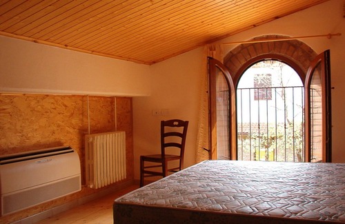 Grosseto Other | Apartment with 2 rooms, porch on entrance and garden, air-conditioned