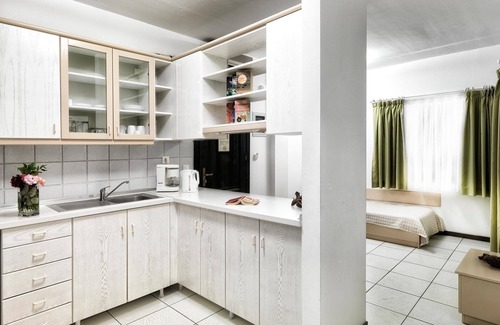 Afytos Apartment | Apartment with a balcony or a terrace, depending on its position