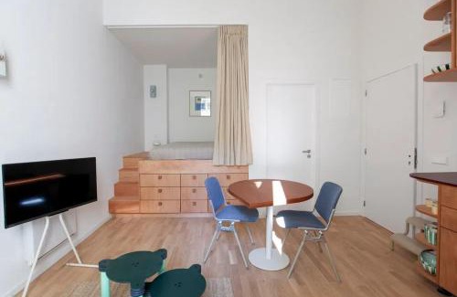 Postel Apartment | Apartment with City View in Saint-Gilles, 80 m²