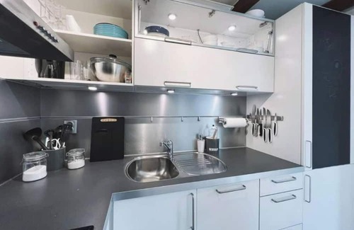 Arstad Apartment | Apartment With Loft and Window Balcony
