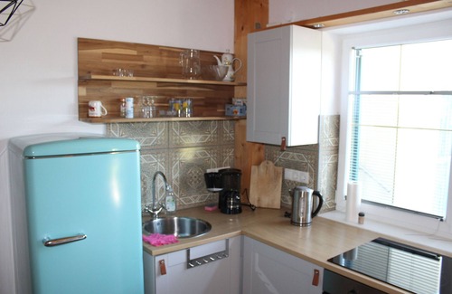 Albeck Apartment | Apartment 'Wohnung 1' with Mountain View, Shared Terrace and Shared Garden