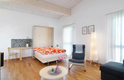 Otterswang Apartment | Apartment 'Wohnung Ahorn' with Shared Terrace, Balcony and Wi-Fi