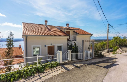 Klanfari Apartment | Apartments Božana (66521-A1) - Dramalj (Crikvenica)