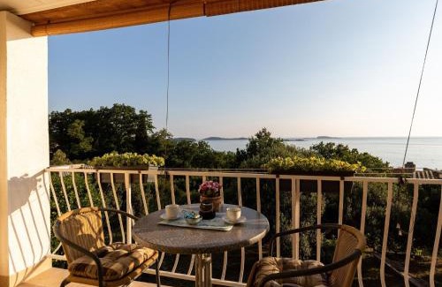Plat Apartment | Apartments Belenum - Double Room with Balcony and Sea View no 2