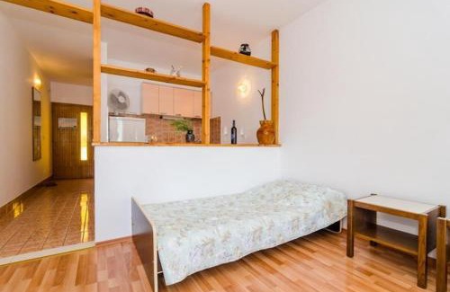 Trstenik Apartment | Apartments Bezek - Studio Apartment with Sea View 2 A