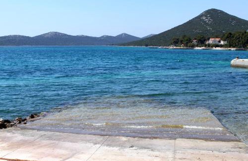 Molat Apartment | Apartments by the sea Brgulje, Molat - 6250