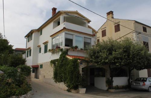 Preko Apartment | Apartments by the sea Preko, Ugljan - 8515
