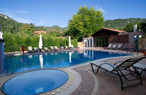 Benitses Apartment | Apartments Corfu Sun Pool Side