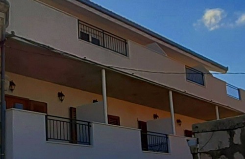 Kozarica Apartment | Apartments Cumbelic - One Bedroom Apartment with Balcony and Sea View A2