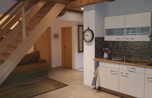 Schwob Apartment | Apartments 'Altes Tradenlehen' Nestled between mountains and alpine pastures.
