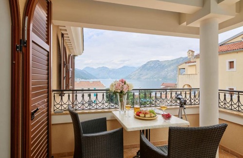 Dobrota Apartment | Apartments Djuranovic