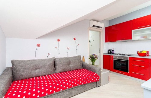 Banici Apartment | Apartments Donita - Comfort Two Bedroom Apartment with Balcony and Sea View