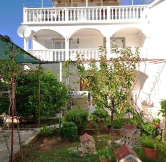 Rogoznica Apartment | Apartments Franka