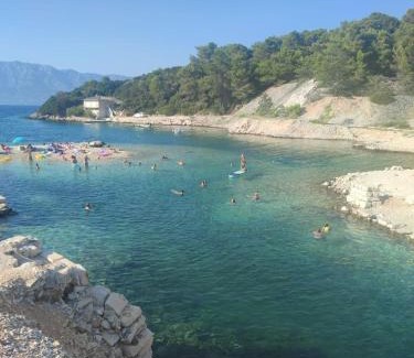 Povlja Apartment | Apartments Glavinović - Near Beach and Center, Free Parking