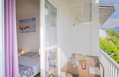 Brasina Apartment | Apartments Grljevi - Studio Apartment with Balcony and Sea View A3