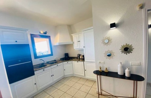 Solenzara Apartment | Apartments in a private residence with sea view, quiet and close to beach shops