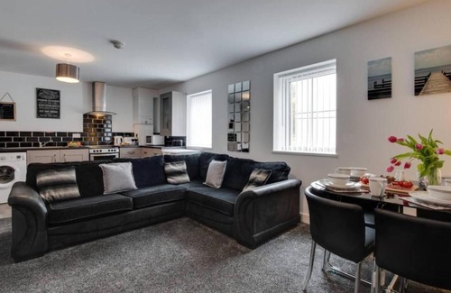 Skinningrove House | Apartments in Skinningrove, Cattersty Sands Beach
