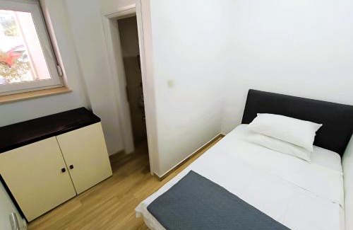 Turanj Apartment | Apartments in Turanj, 20m from the beach