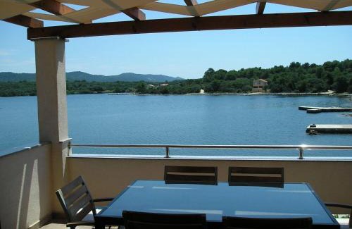 Veli Rat Apartment | Apartments Ivo