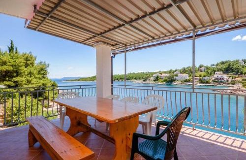 Cove Basina (Jelsa) Apartment | Apartments Ivo