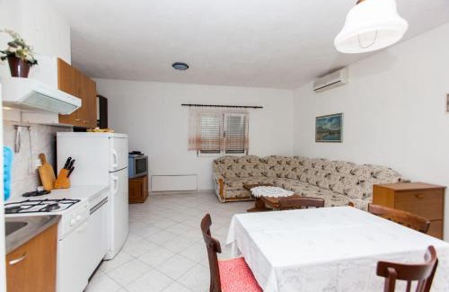 Vinisce Apartment | Apartments Jere