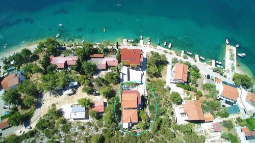 Grebastica Apartment | Apartments Karmela