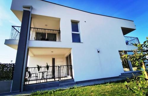 Zambratija House | Apartments La Mar Zambratija
