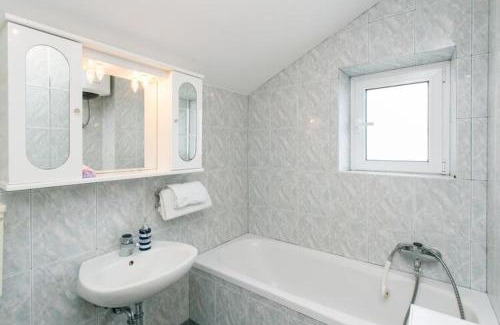 Sobra Apartment | Apartments Laura Mljet - One Bedroom Apartment with Balcony and Sea View