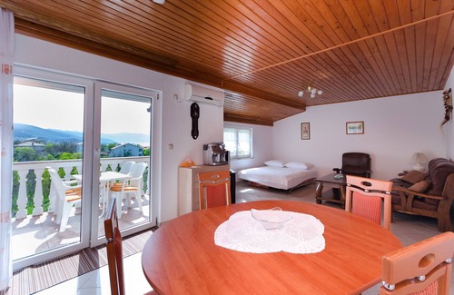 Povile Apartment | Apartments Maravera (86451-A2) - Povile