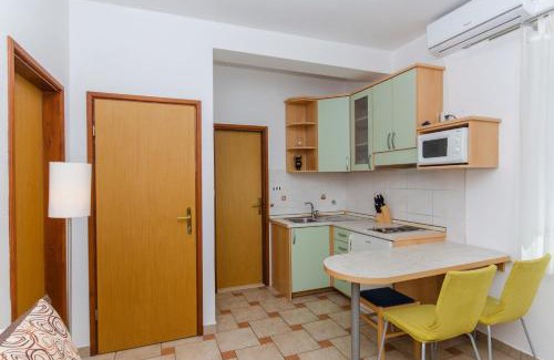 Brna Apartment | Apartments Marjan