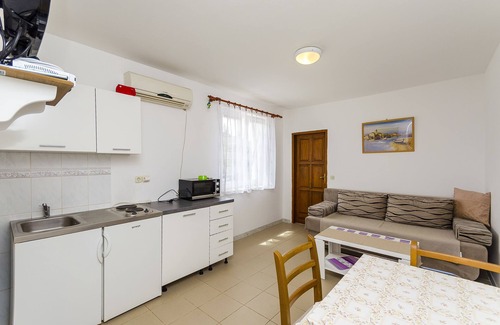 Okrug Donji Apartment | Apartments Mirko i Anda (38051-A3) - Okrug Donji (Ciovo)