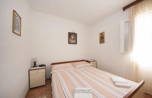 Splitska Apartment | Apartments Mira