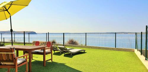 Rtina Apartment | Apartments Nicolas - Beach & Sea 10m away - Amazing sea view!