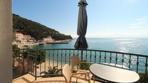 Drvenik Apartment | Apartments on the beach-Drvenik