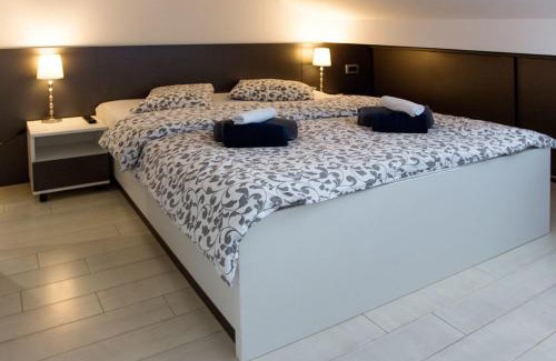 Njivice Apartment | Apartments Petra