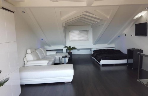 Mihotici Apartment | Apartments Petz (94393-A1) - Matulji
