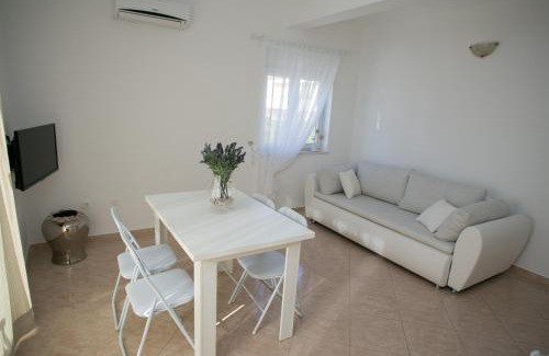 Novalja Apartment | Apartments Rina