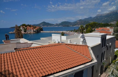Sveti Stefan Apartment | Apartments Secret Garden