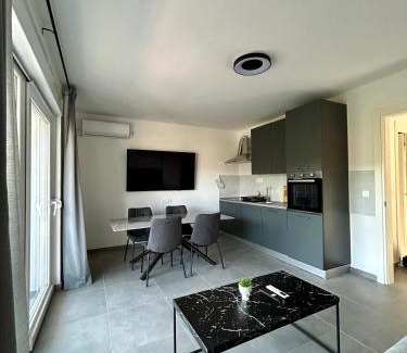 Stari Grad House | Apartments Silenzio