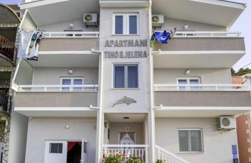 Blace Apartment | Apartments Tiho & Jelena- One Bedroom Apartment with Balcony and Sea View Maestral