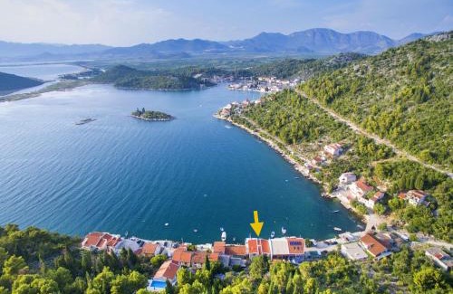 Blace Apartment | Apartments Tiho & Jelena- One Bedroom Apartment with Balcony and Sea View Maestral