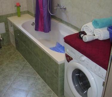 Kastel Stafilic Apartment | Apartments with a parking space Kastel Stafilic, Kastela - 13375
